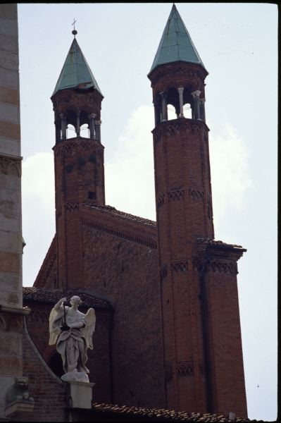 Italy(Cremona)---S0005